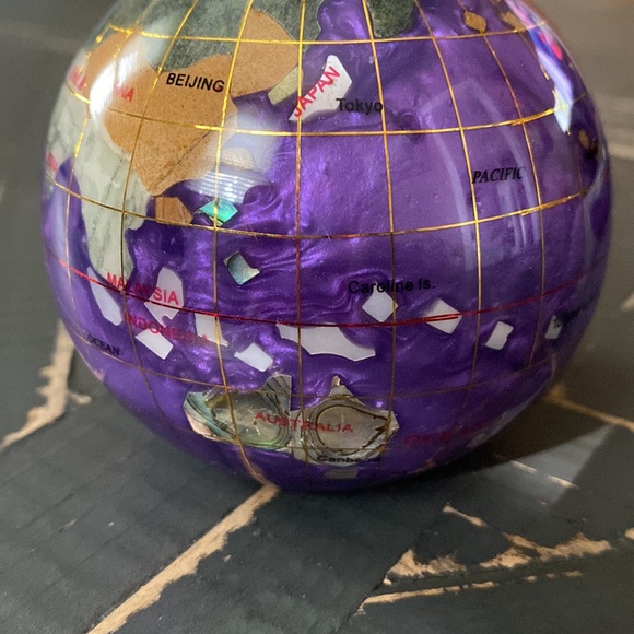 🌎World🌍Globe Paperweight🌏 - Picture 8 of 11